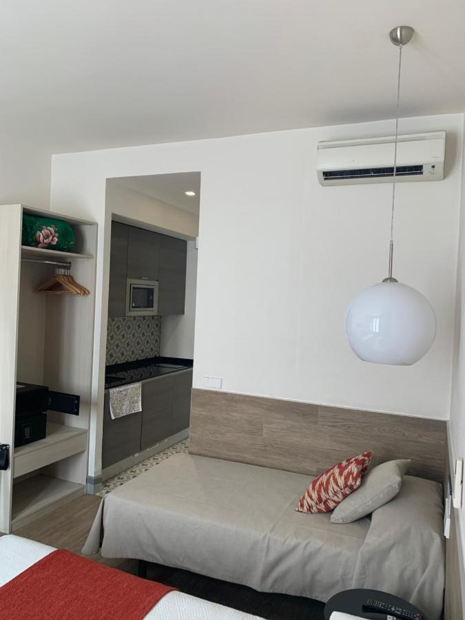 Apartamento LOFTS Puerta del SOL Madrid Exterior foto