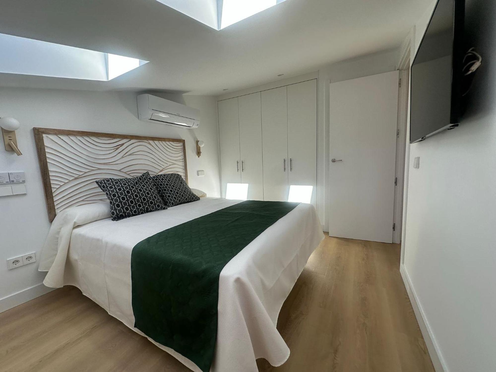 Apartamento LOFTS Puerta del SOL Madrid Exterior foto